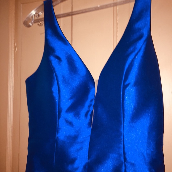 PROM DRESS!!! - Picture 2 of 4